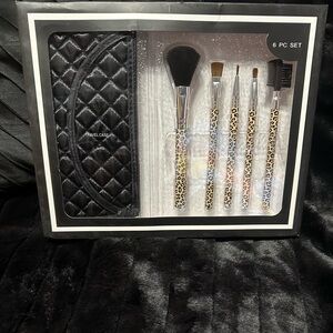 Decorative Makeup Brushes